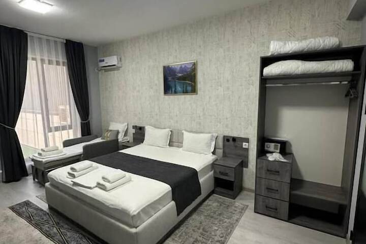 Room 47 of 62