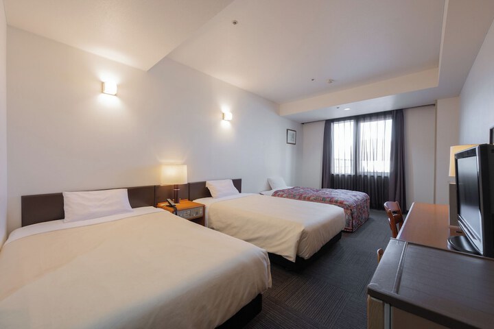 Room 14 of 50