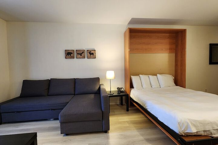 Room 16 of 51