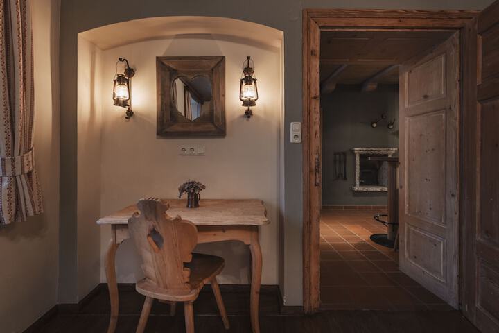 Room 21 of 153