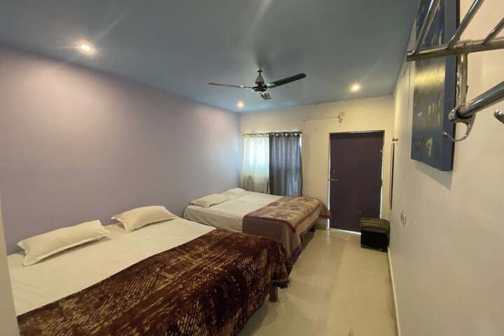 Room 16 of 31