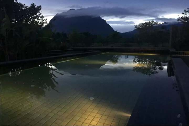 Pool 43 of 68