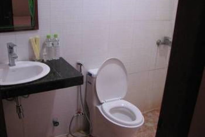 Room 4 of 21