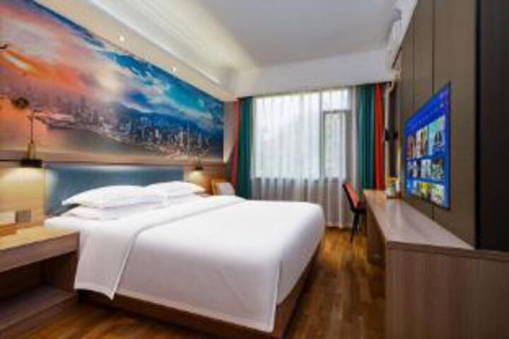 Room 5 of 7