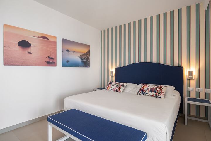 Room 20 of 58