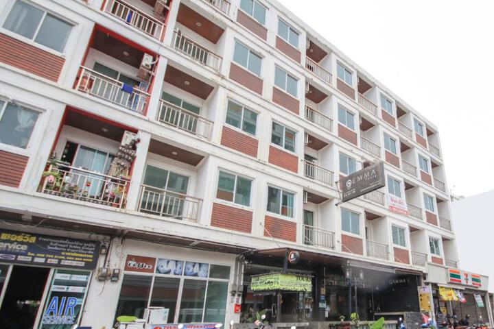 Hotel Entry