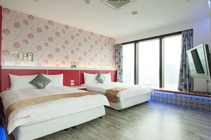 Room 15 of 34