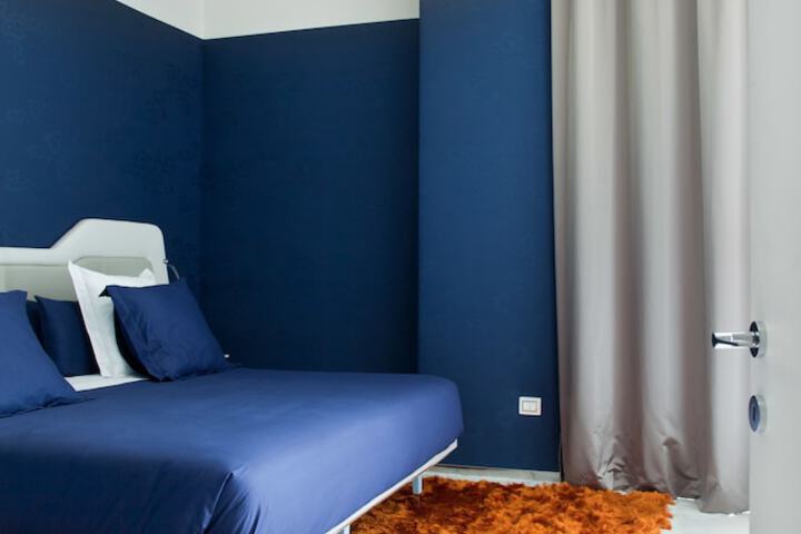 Room 4 of 49