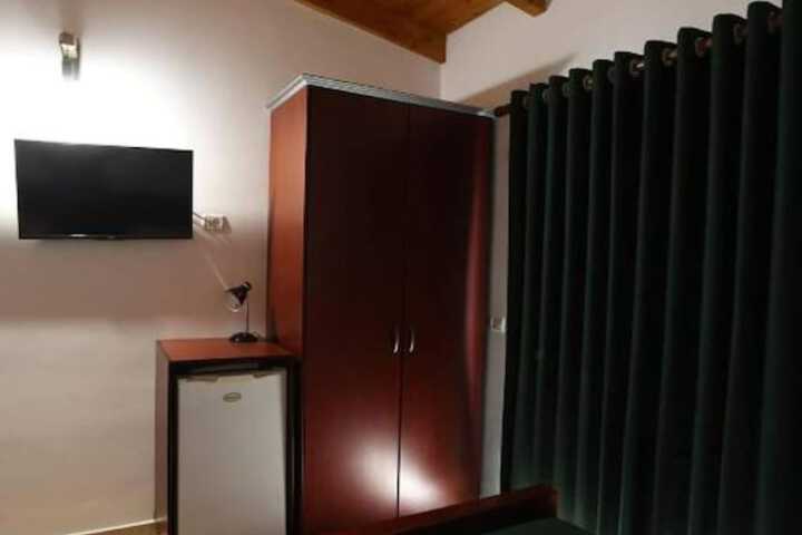 Room 17 of 69