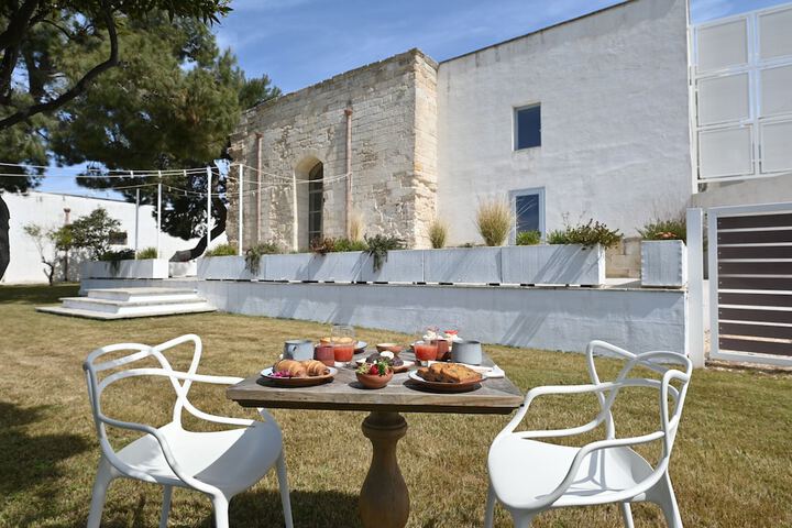 Breakfast/Coffee Service 86 of 114