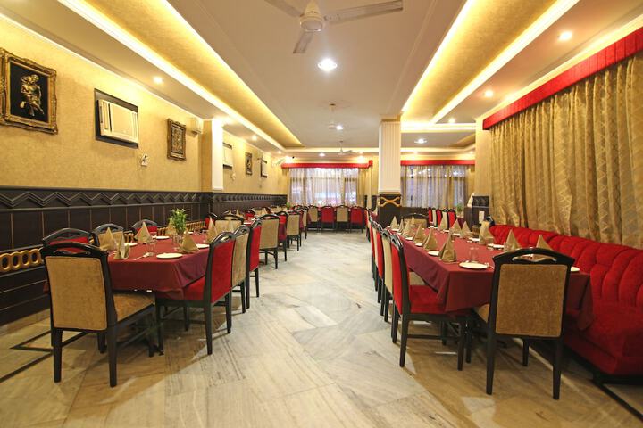 Dining Photos