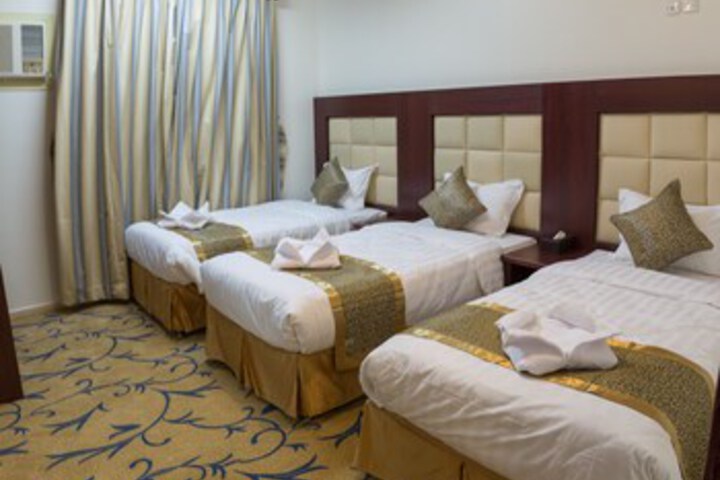 Room 7 of 17