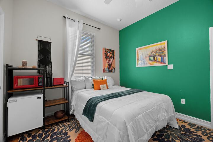 Room 11 of 52