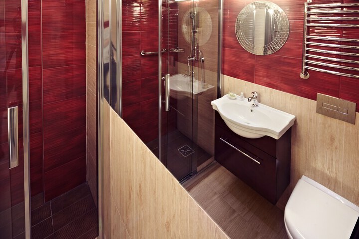 Room 16 of 33