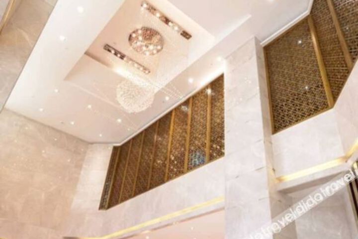 Hotel Interior 5 of 7