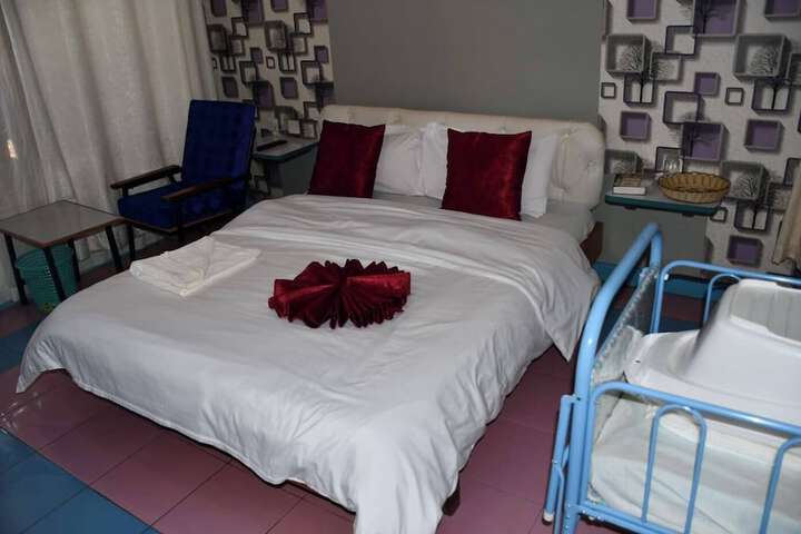 Room 21 of 39