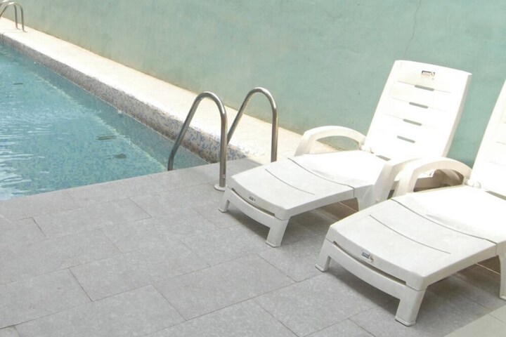 Pool 21 of 58