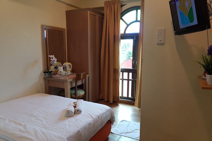 Room 30 of 73