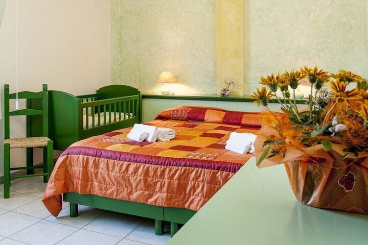 Room 3 of 21