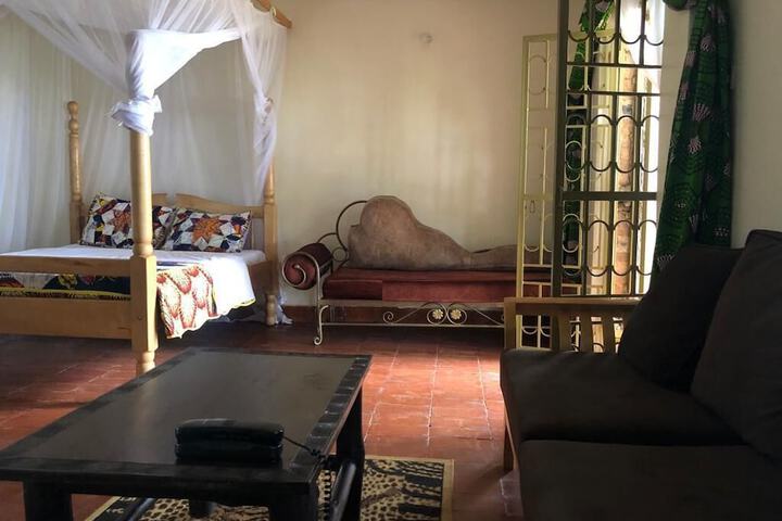 Room 8 of 35