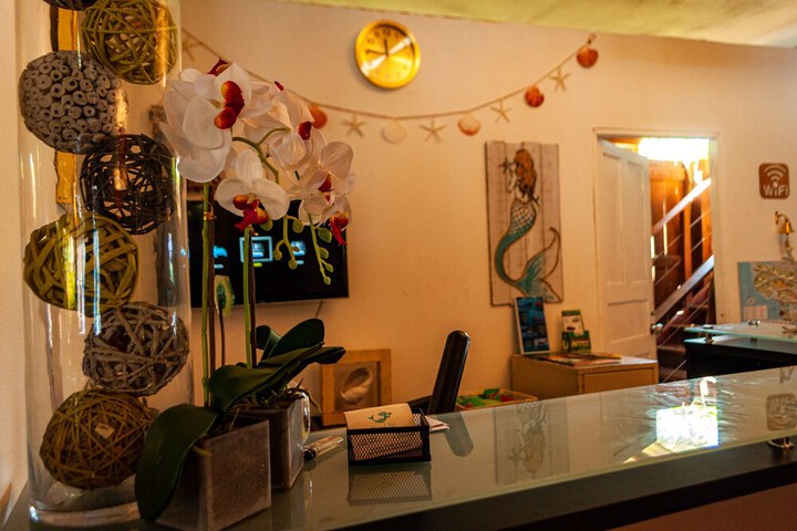Hotel Mermaids