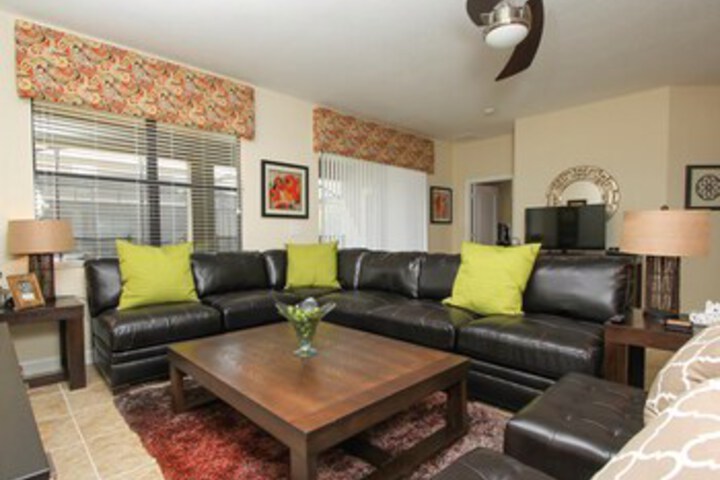 4BR 3BA Pool Home in ChampionsGate