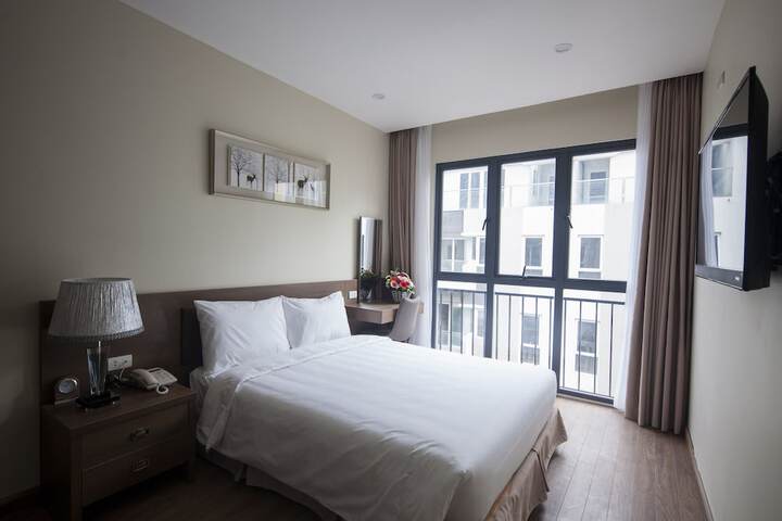 Room 9 of 12