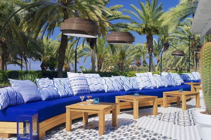 Pool Hotel