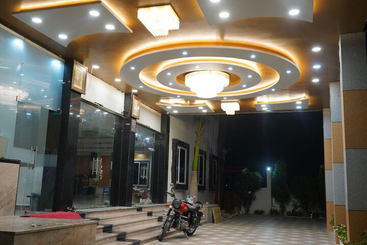 Hotel 55 of 60