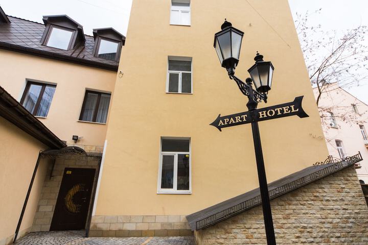Hotel 56 of 58