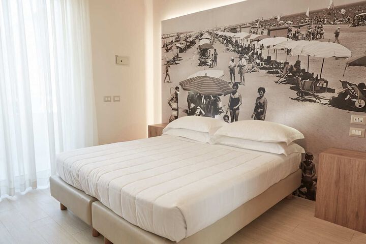 Room 21 of 84