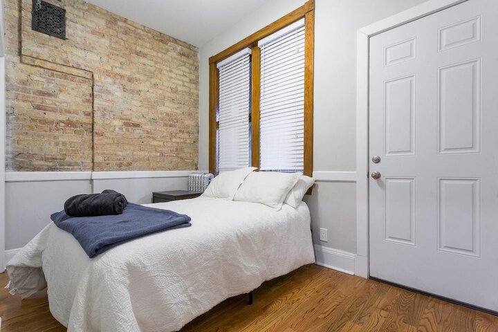 Room 3 of 18