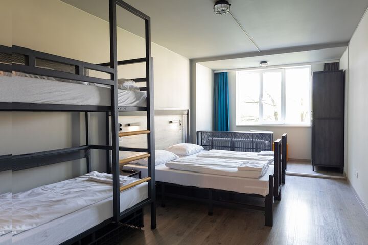 Room 52 of 85