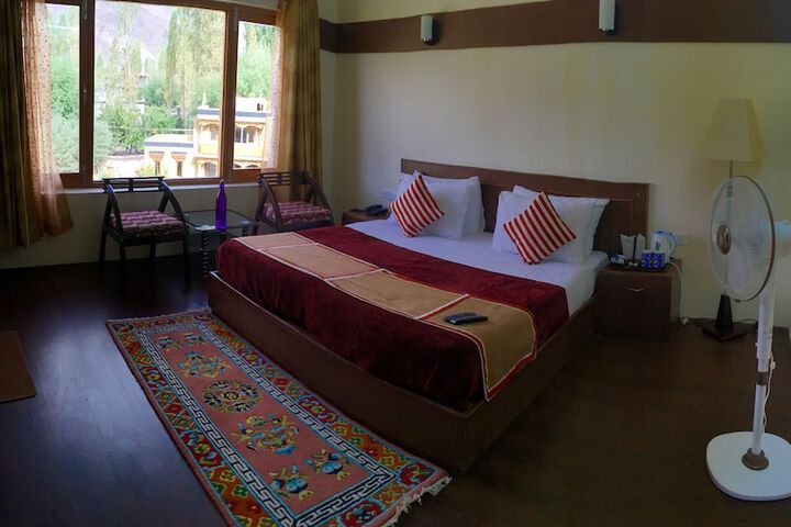Room 9 of 78