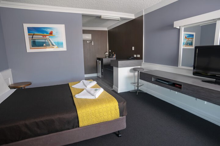 Room 52 of 114