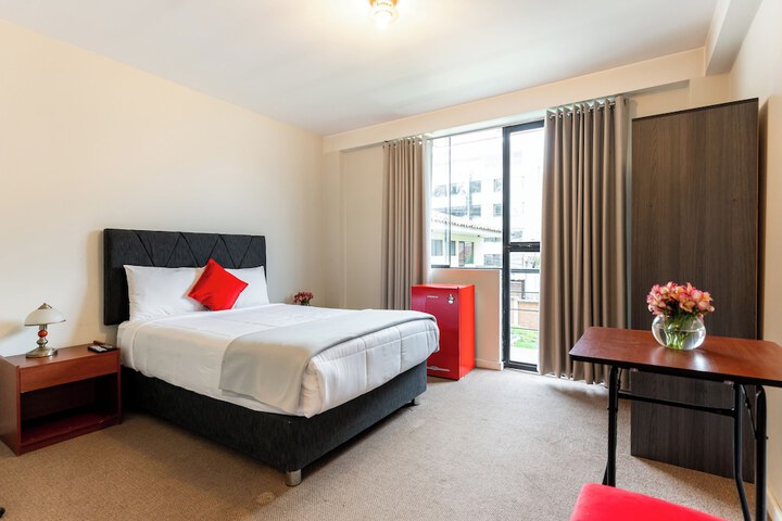 Room 16 of 25