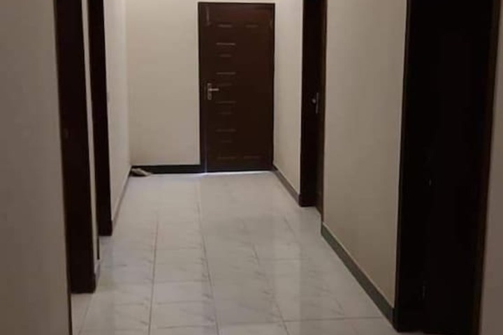 Ballroom/Hall 7 of 9