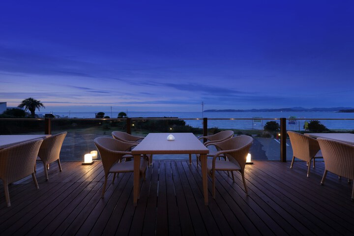 Terrace/Patio 68 of 72