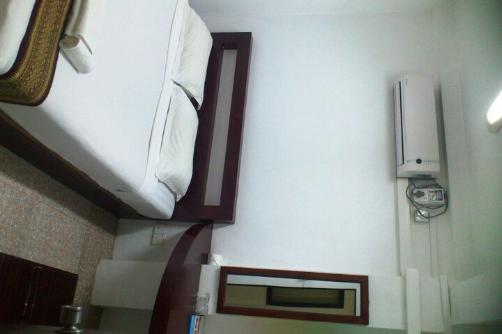Room 6 of 47