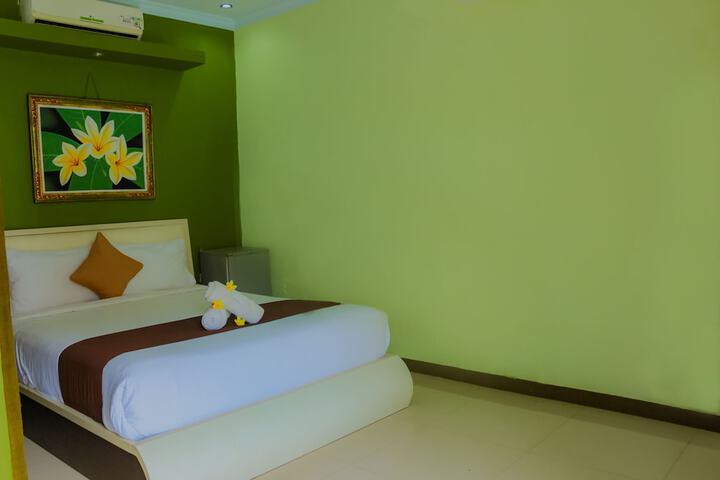 Room 3 of 13
