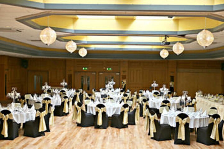 Ballroom/Hall 16 of 110