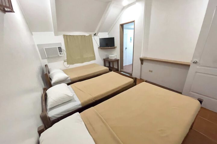 Room 45 of 72