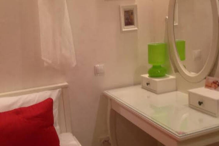 DESIGN HOTEL SHAMPAN