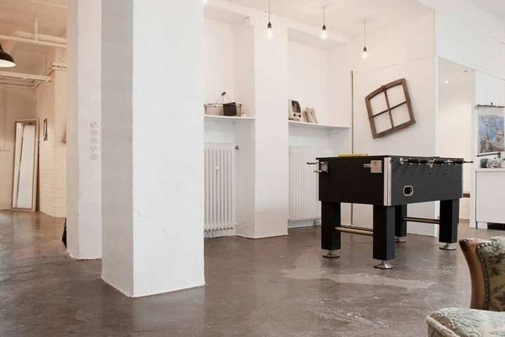 Room 9 of 21