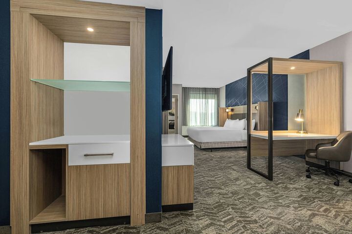 Room 6 of 35