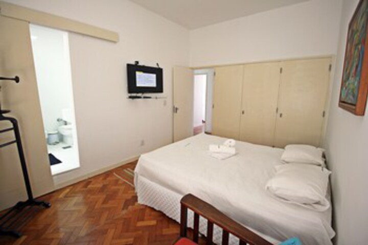 Room 16 of 20