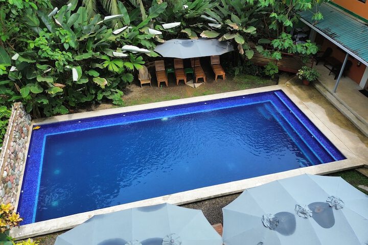 Pool 90 of 107