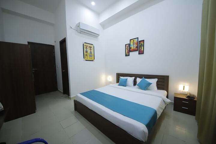 Room 10 of 53