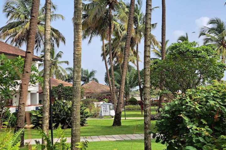Hotel Exterior 108 of 117