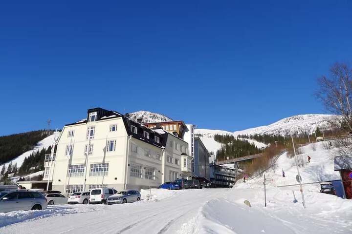 Hotel 856 of 865